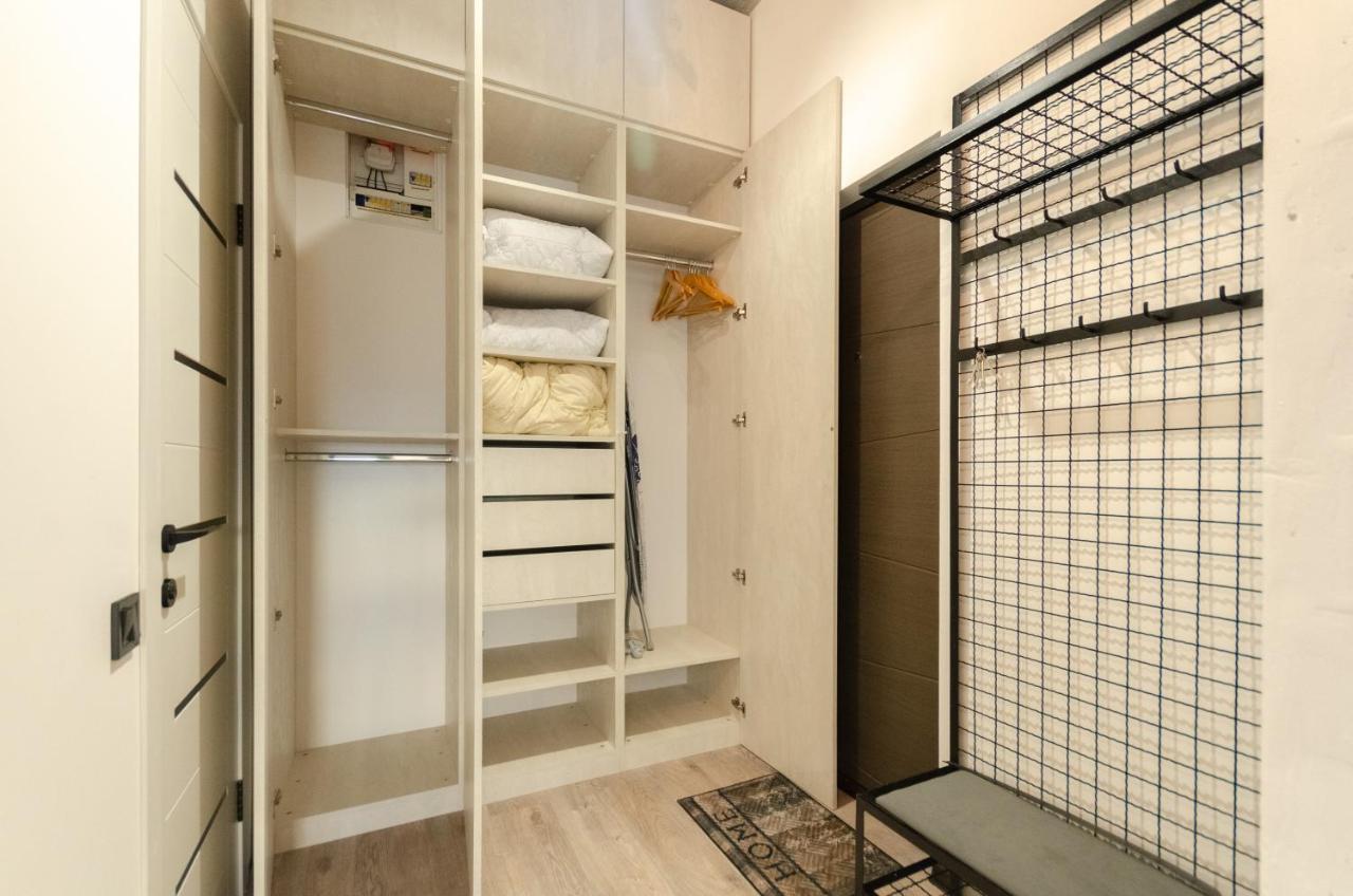Petrovdom Apartments 12-131B In Rc "Yaroslaviv Grad", Bulvarno-Kudriavska 17B Kiev Esterno foto