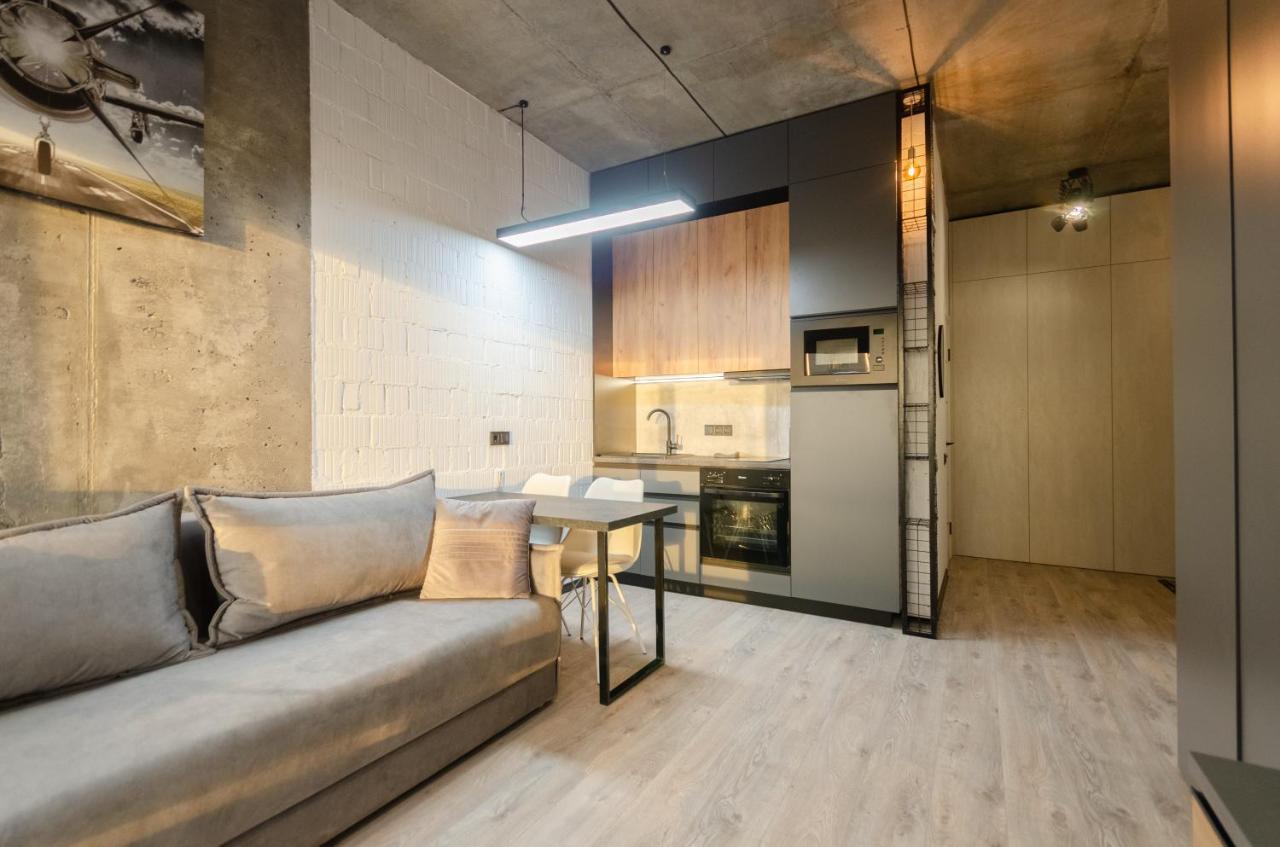 Petrovdom Apartments 12-131B In Rc "Yaroslaviv Grad", Bulvarno-Kudriavska 17B Kiev Esterno foto